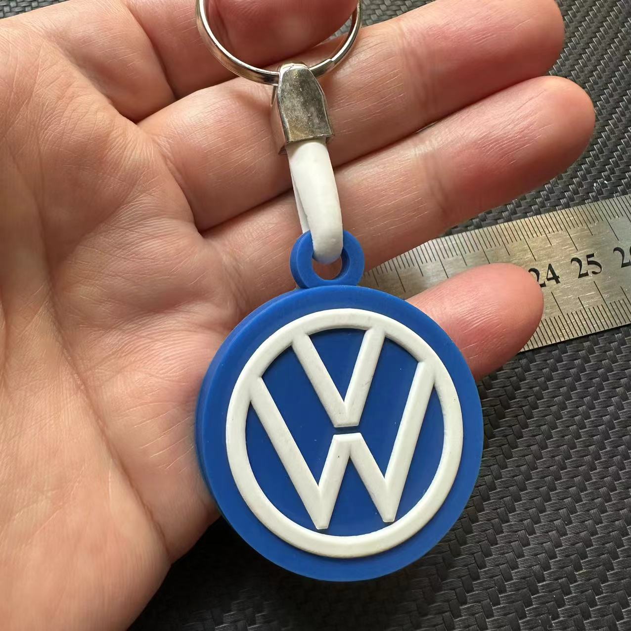 Rubber Car Logo Keychain Keyring for Audi Benz BMW Chevrolet Honda Landrover VW Toyota Netby