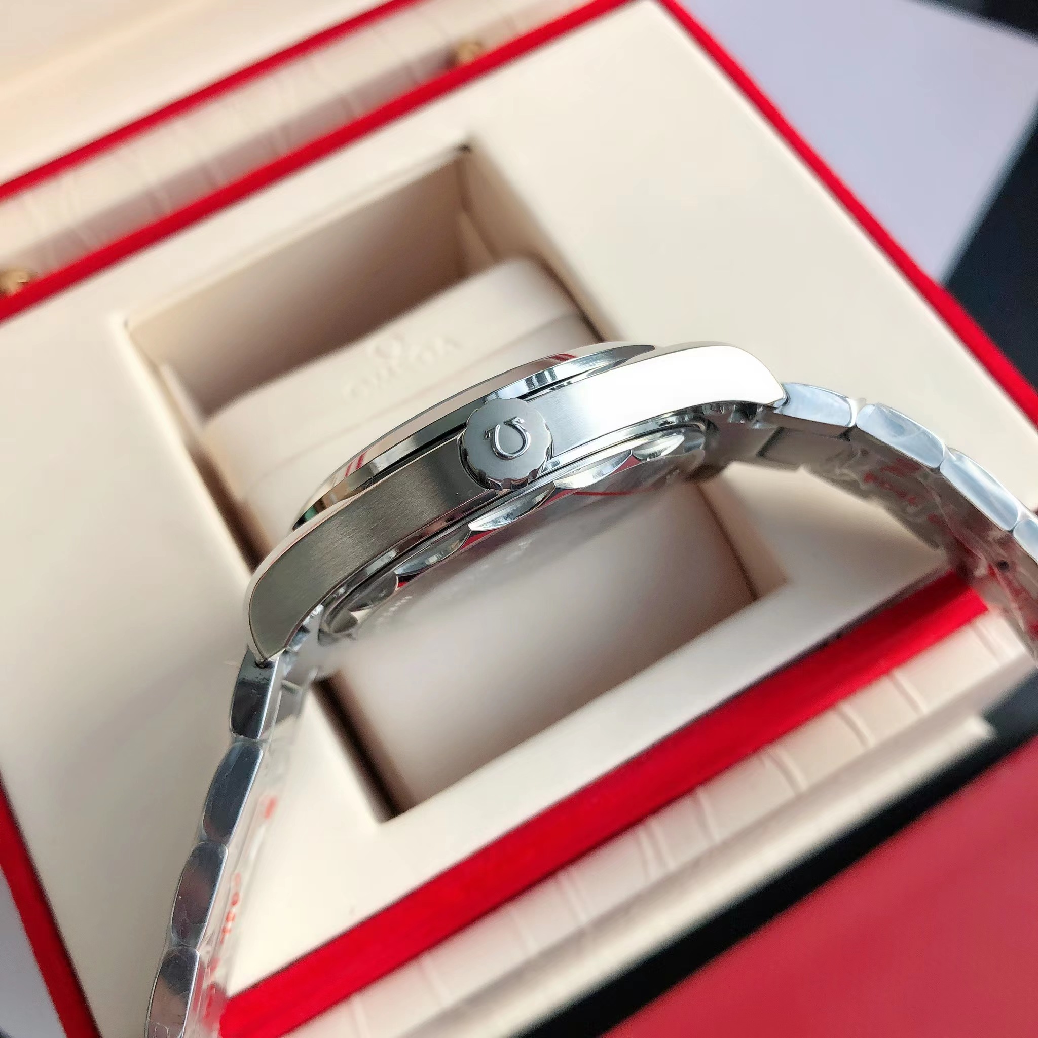 OMEGA SEAMASTER Aqua Terra Wrist Watch 8215 Movement Crystal Glass Stainless Watch Band & Case White Dial Plate Automatic Netby