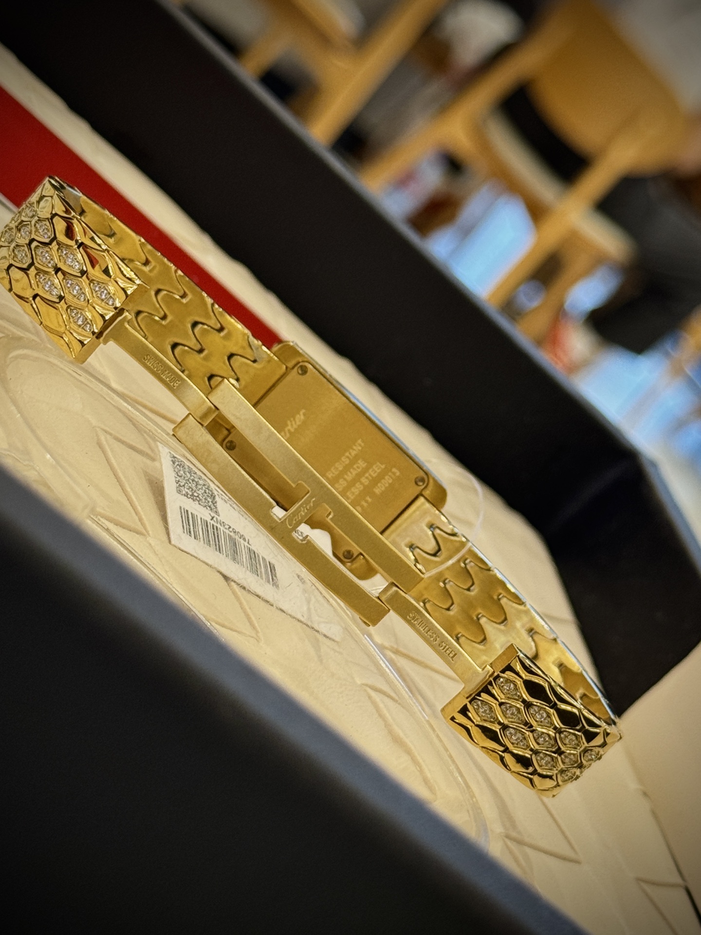 Cartier Wrist Quartz Watch Fisheye Glass Golden Color Stainless Steel Watch Band Full Diamond Netby