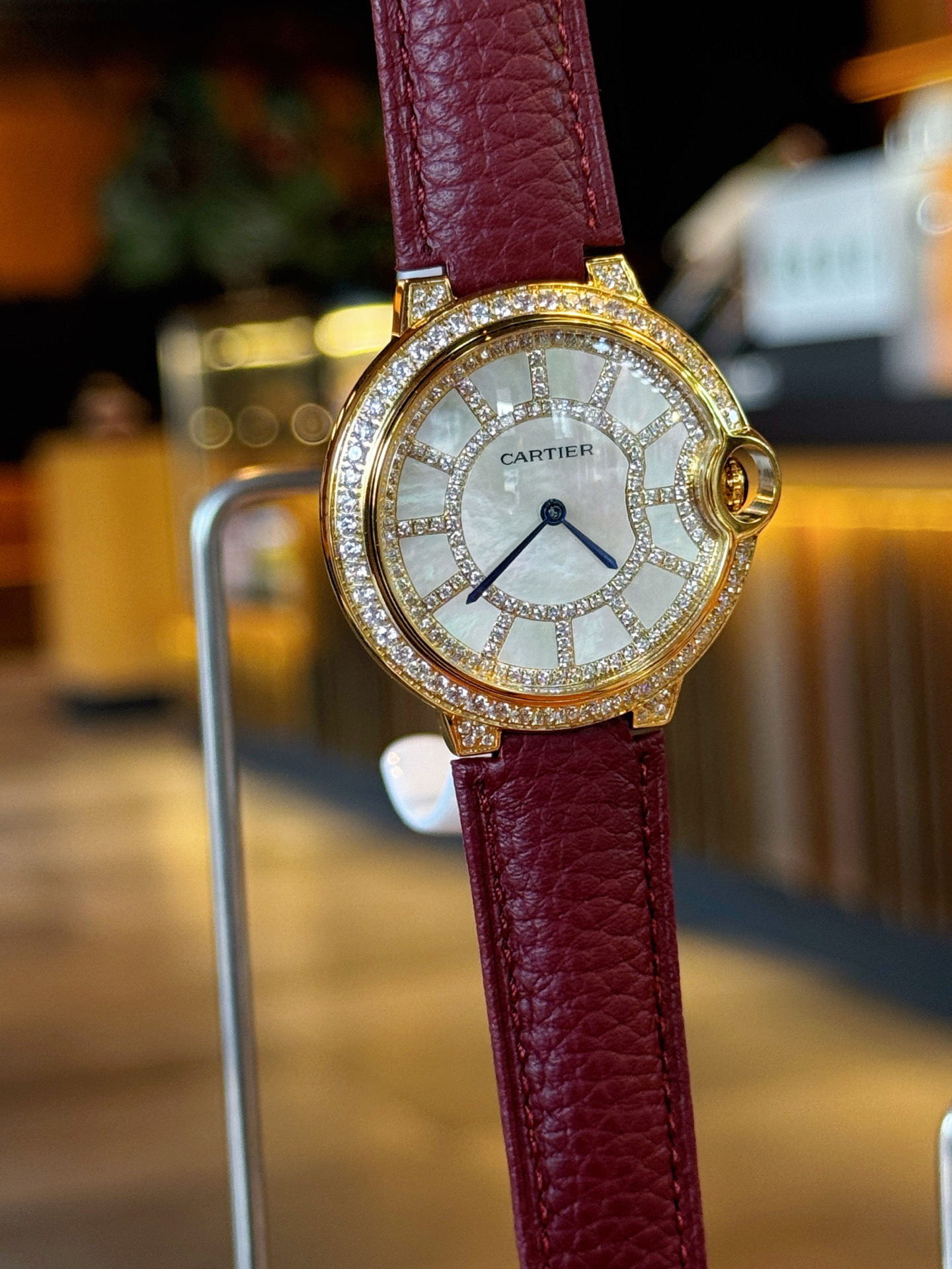 Cartier Wrist Quartz Diamond Circle Watch Fisheye Glass Golden Color Stainless Steel Watch Band Full Diamond Netby