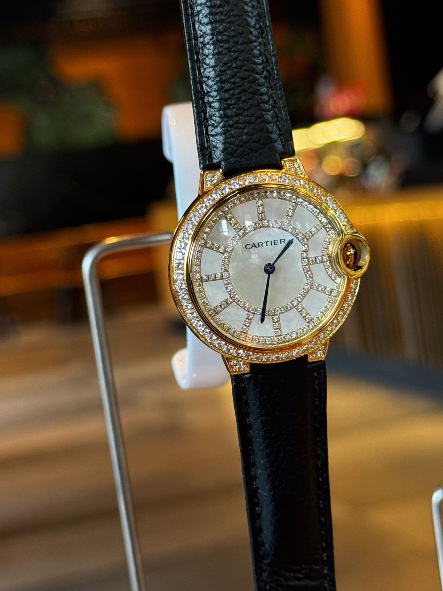 Cartier Wrist Quartz Diamond Circle Watch Fisheye Glass Golden Color Stainless Steel Watch Band Full Diamond Netby