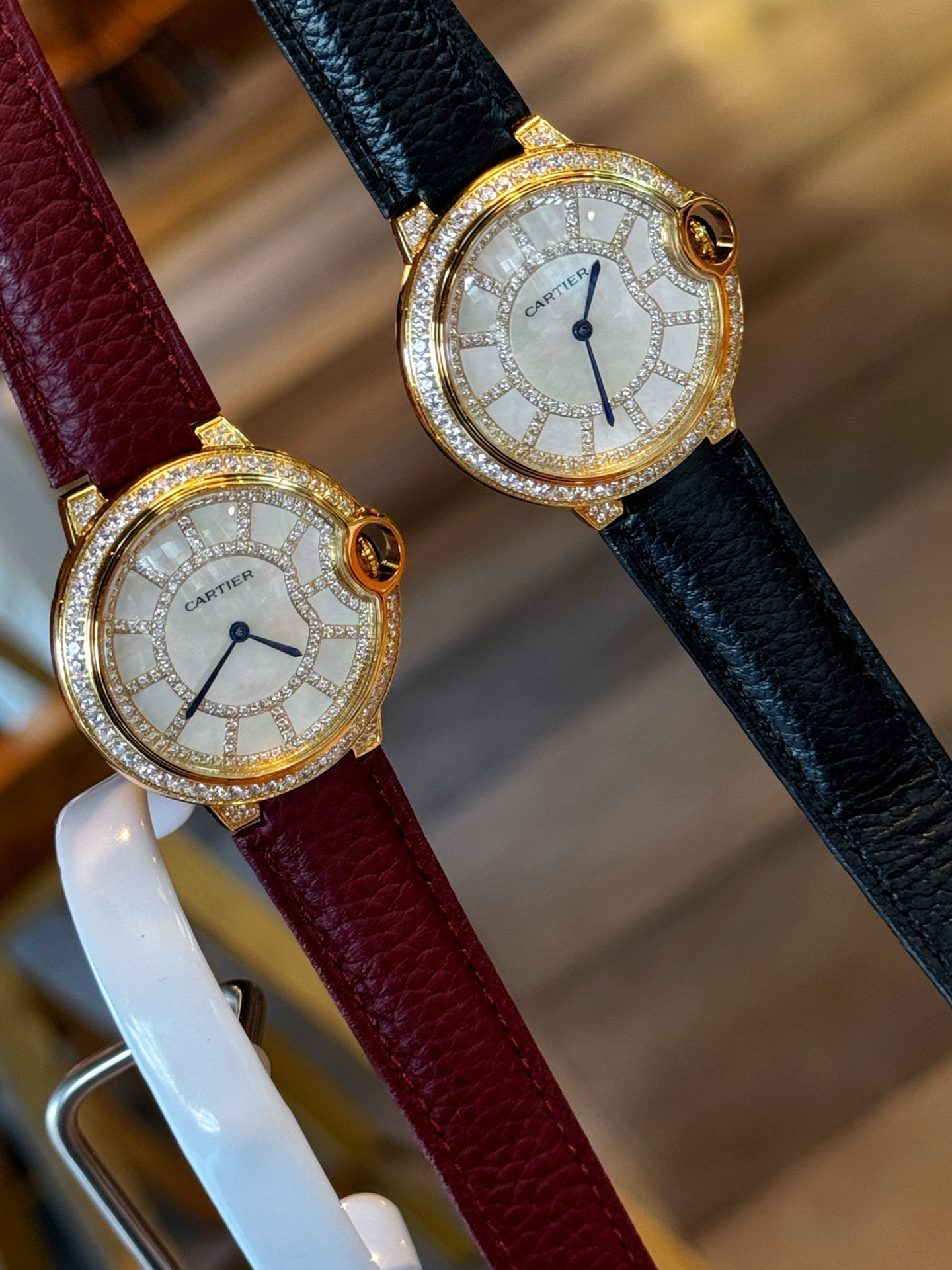 Cartier Wrist Quartz Diamond Circle Watch Fisheye Glass Golden Color Stainless Steel Watch Band Full Diamond Netby