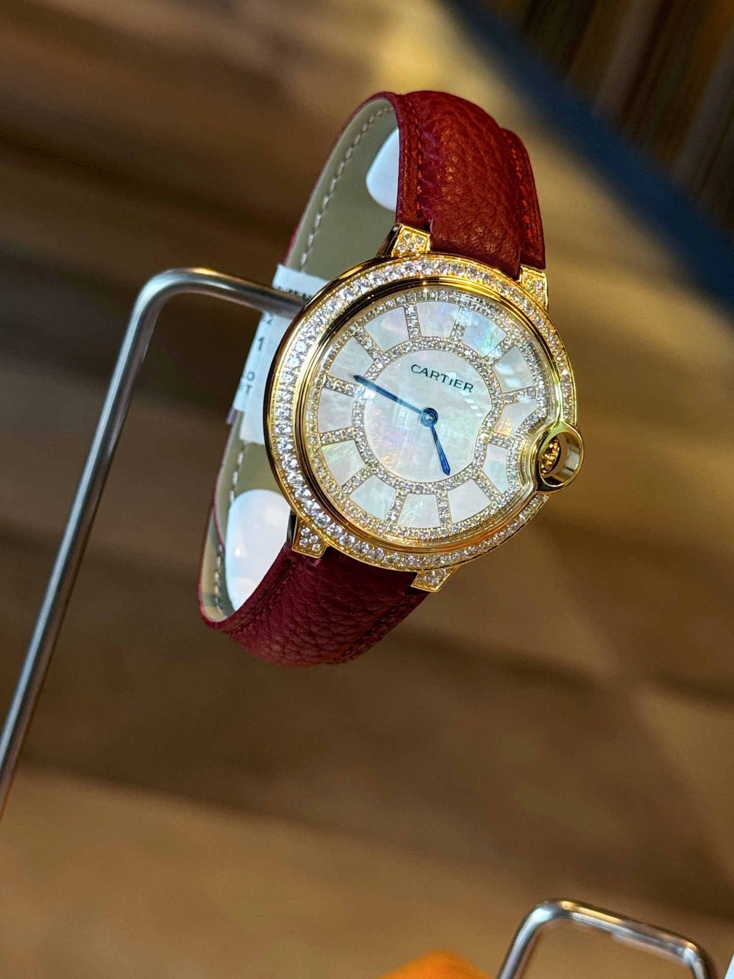 Cartier Wrist Quartz Diamond Circle Watch Fisheye Glass Golden Color Stainless Steel Watch Band Full Diamond Netby