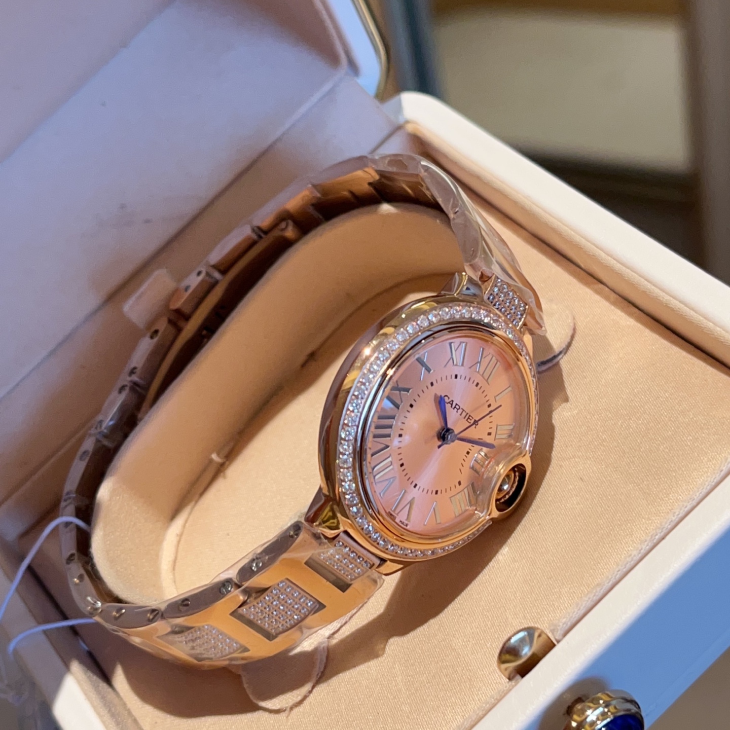 Cartier Wrist Quartz Diamond Circle Watch Fisheye Glass Golden Color Stainless Steel Watch Band Full Diamond Netby