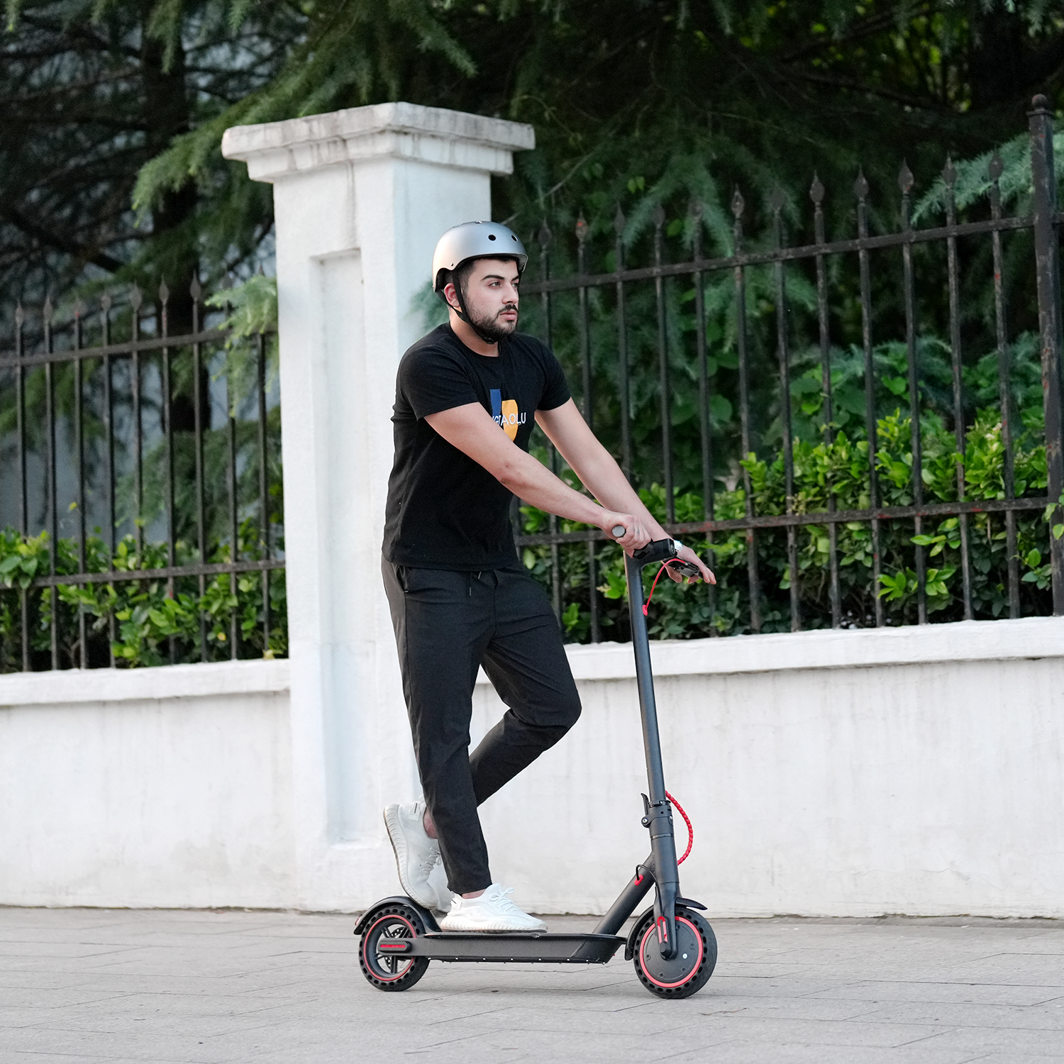 HEZZO HS-04Pro Electric City Scooter 8.5Inch 350W 10.4Ah Long Range Commute Escooter-HEZZO