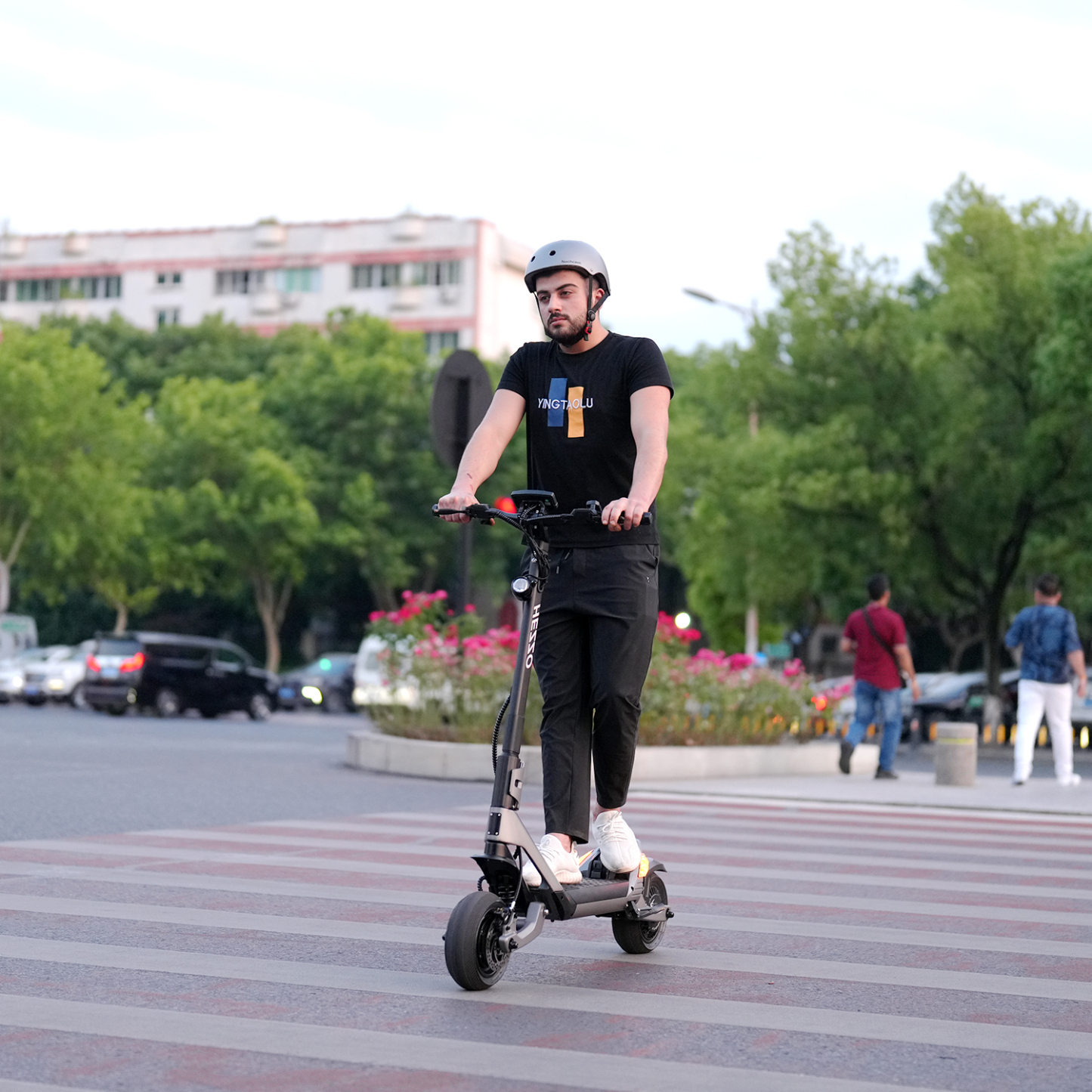 Hezzo F6 Electric Scooter 60V 3200W Dual Motors 23Ah Lithium Battery 43Mph Forged Aluminium Alloy Foldable -HEZZO