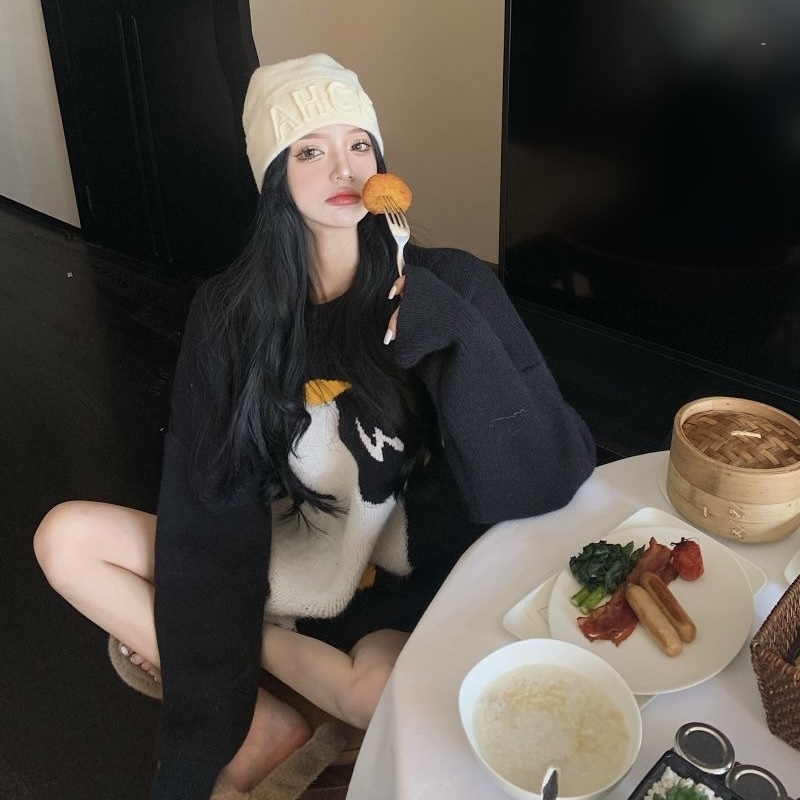 T369. SWEATER BLACK DUCK