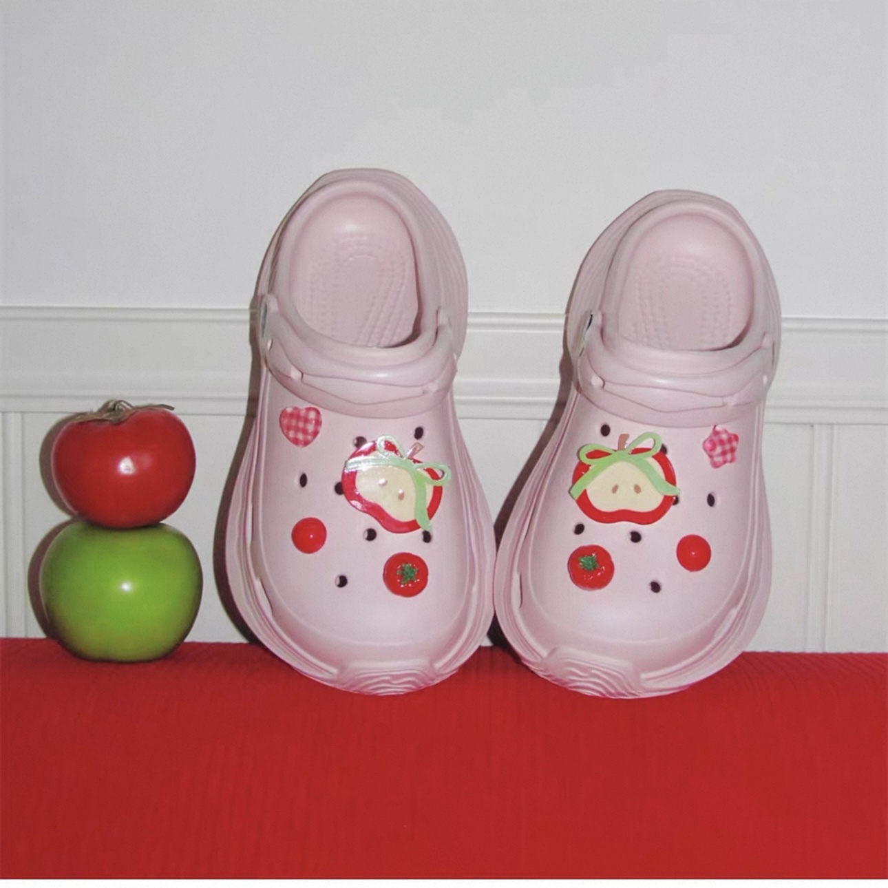 A469. CROCS APPLE PINK