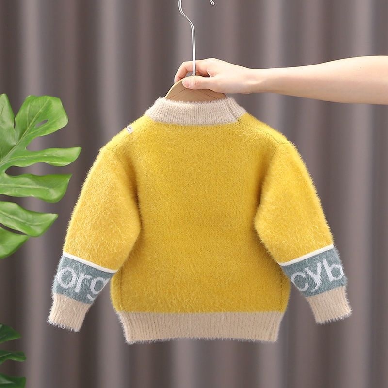 K556. BABY SWEATER YELLOW ROBOT