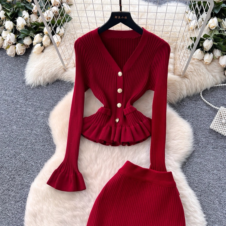 R51. RED LONG DRESS