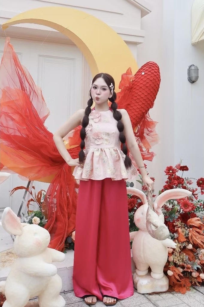 A422. SET YEM GAM HONG