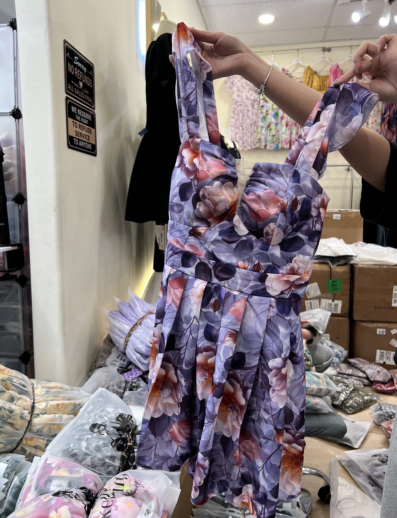 V727. MAXI DRESS