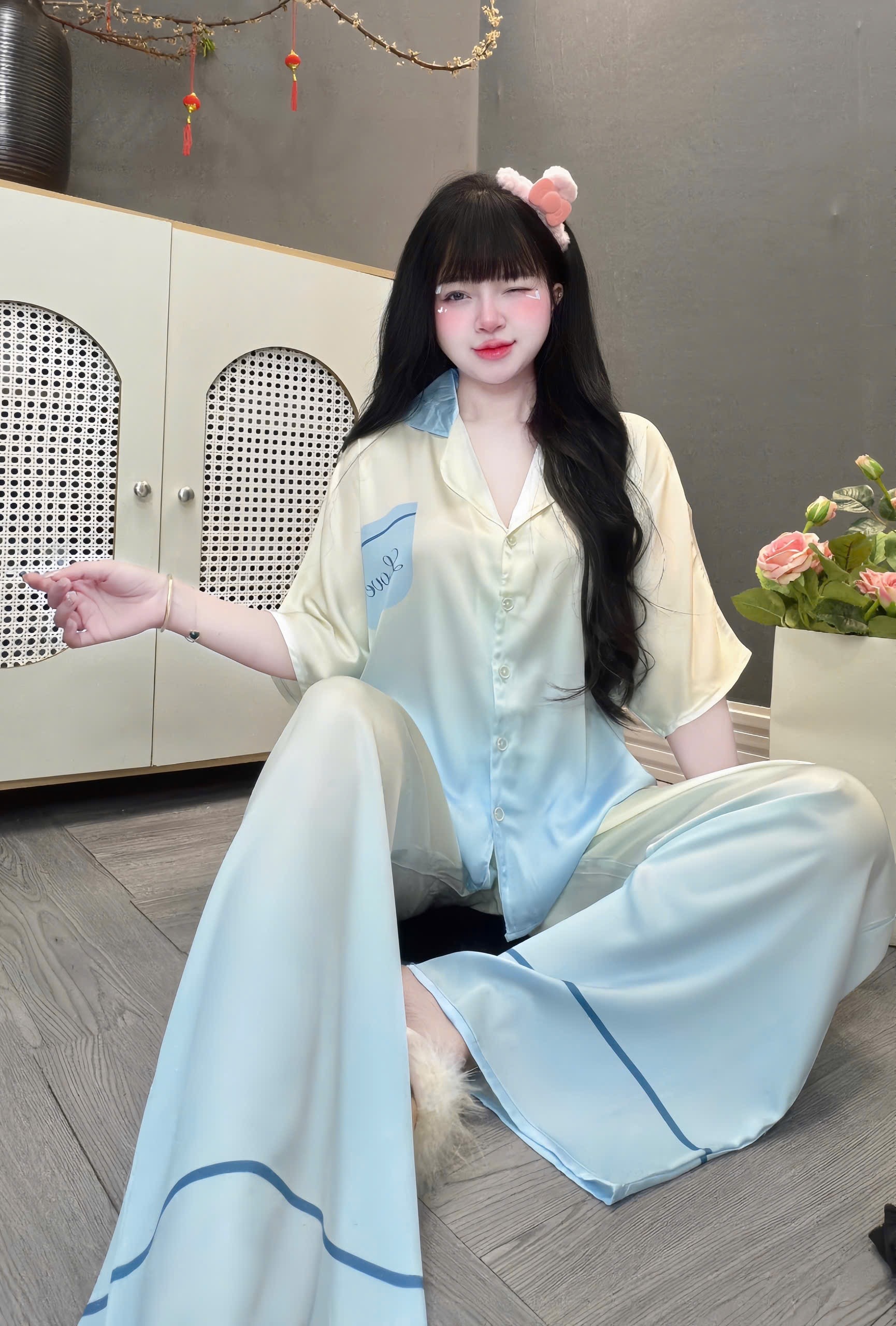 V1120. SLEEPWEAR LIGHT BLUE