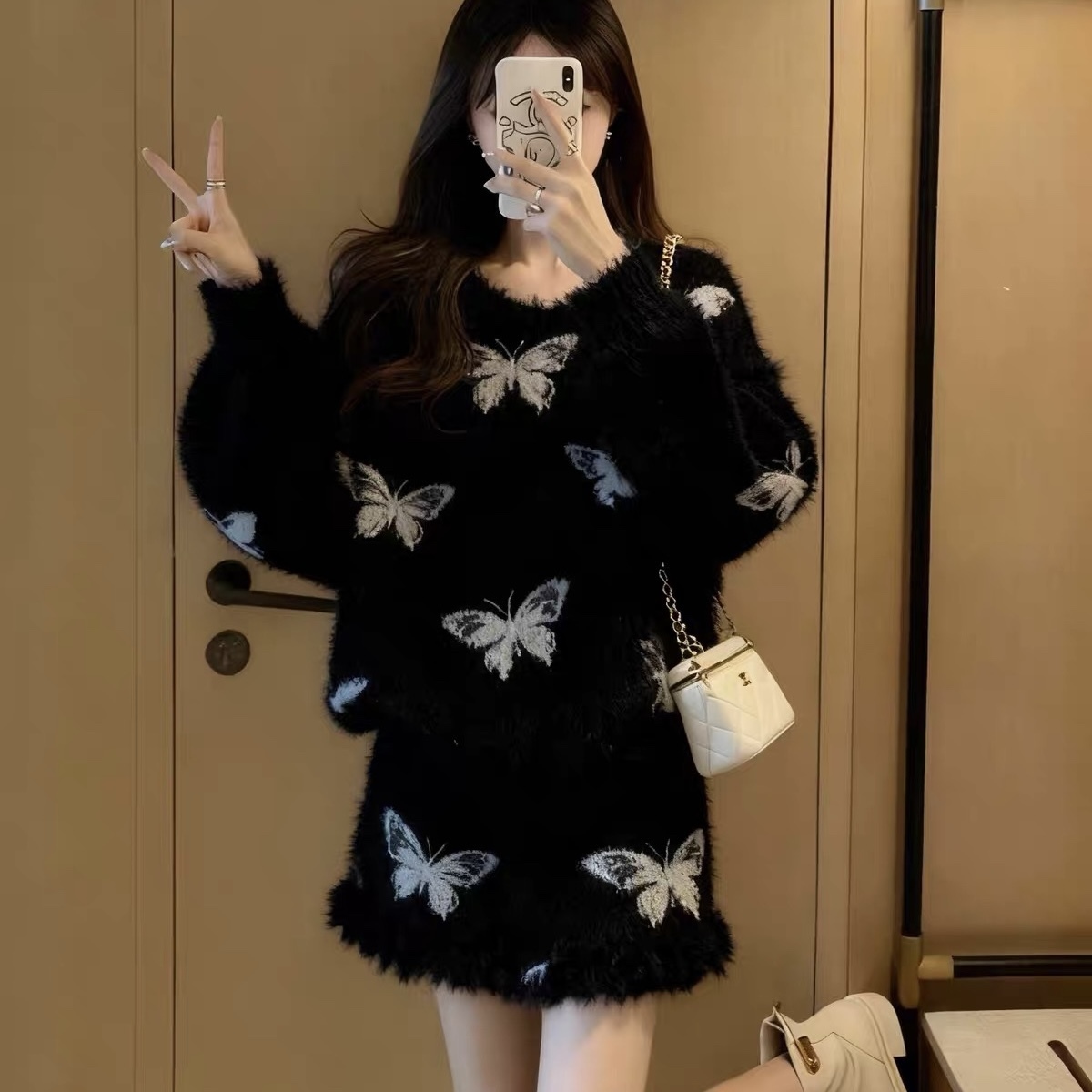 6862. SET SHORT SKIRT KNITTED BLACK