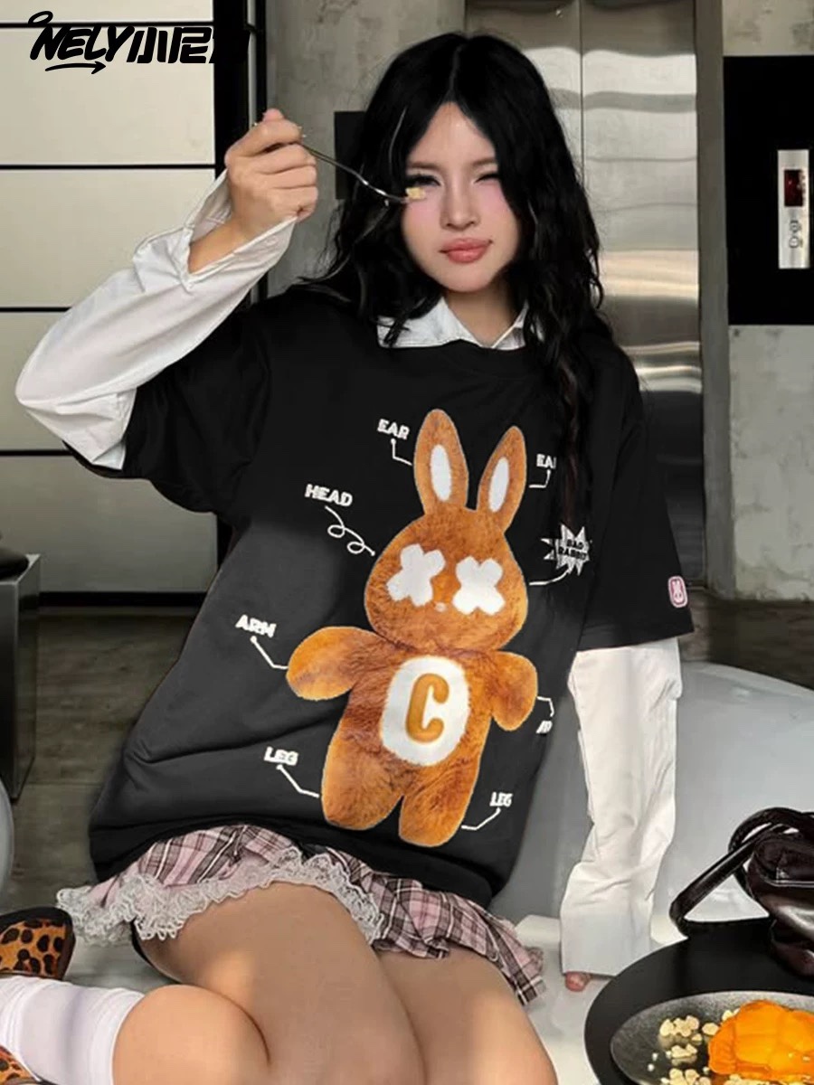 1606. RABBIT BLACK TEE