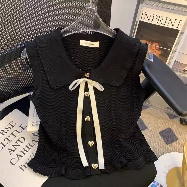 C1054. MONGTOGHI TOP BLACK