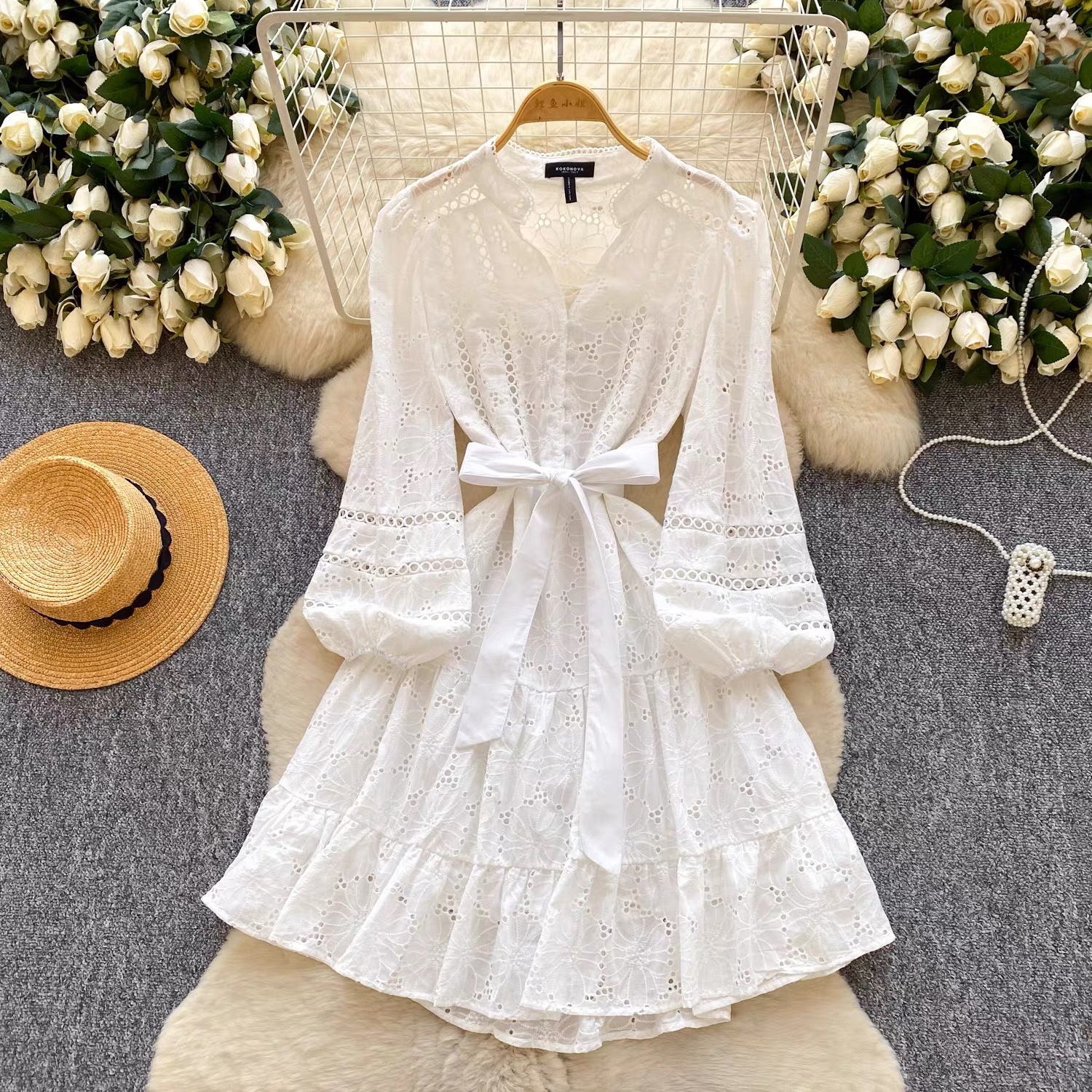 8256. DRESS EXCLUSIVE WHITE
