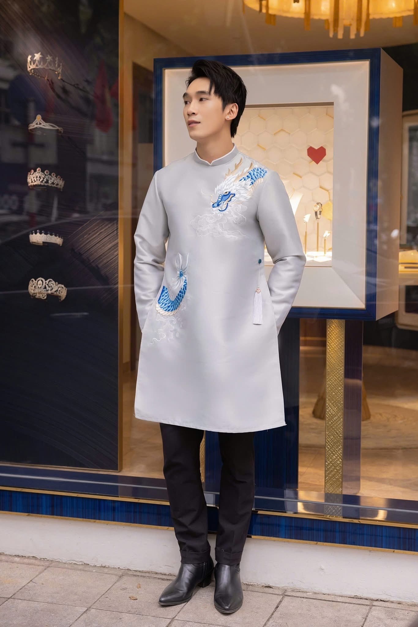 A380. AD NAM RONG XAM