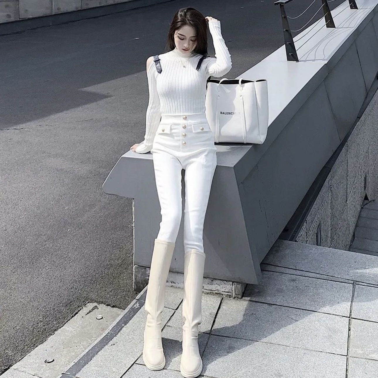 5333. LONG BOTTOM WHITE