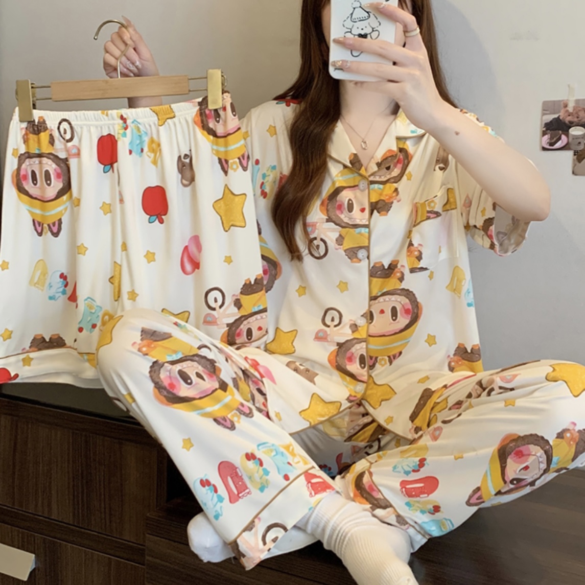 S209. SLEEPWEAR LABUBU CREAM
