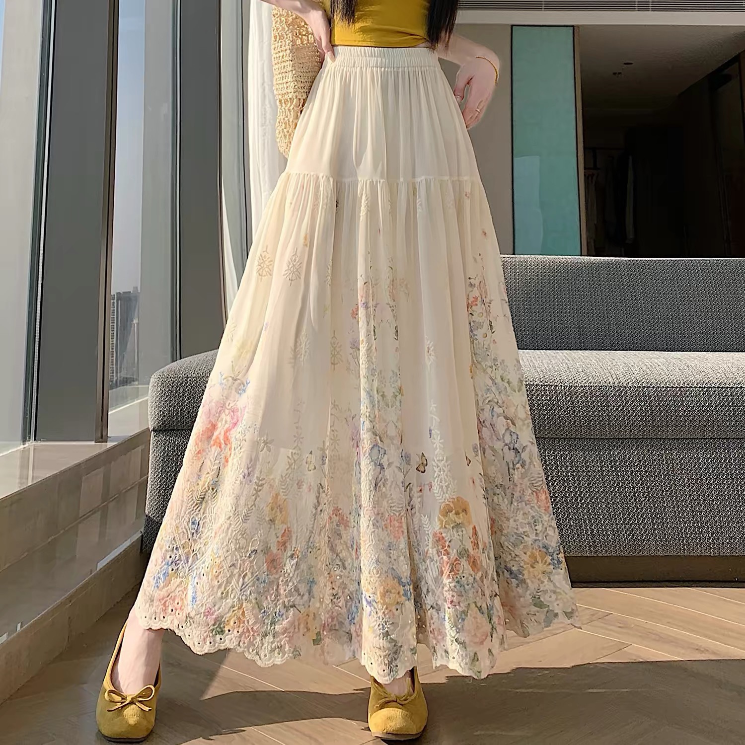 8245. SKIRT EXCLUSIVE CREAM