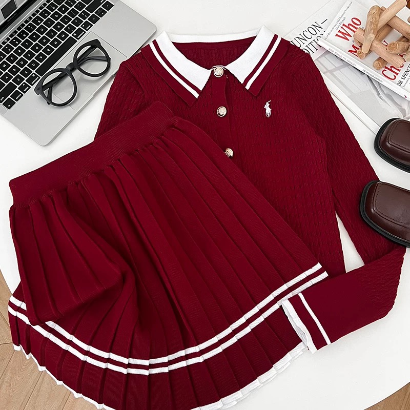 R7. RED POLO SET