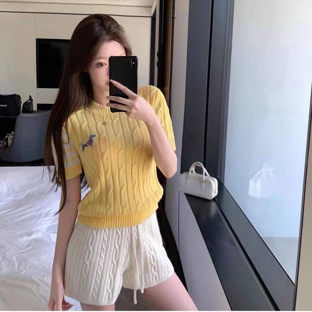 C1090. MONGTOGHI TOP YELLOW
