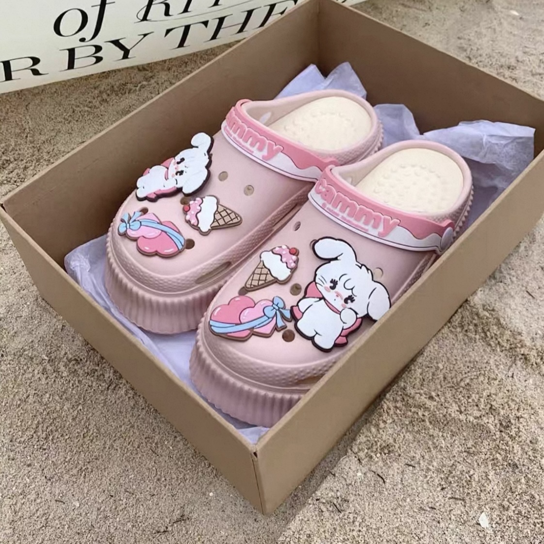 A463. CROCS CAT PINK