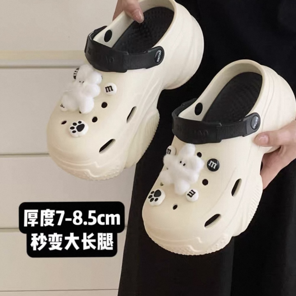 A476. CROCS BEAR BLACK