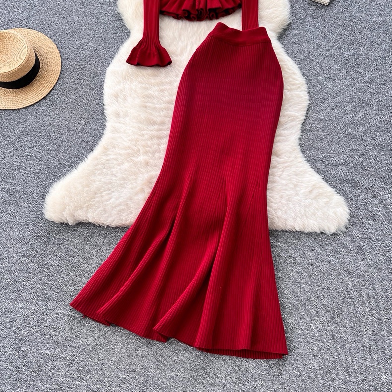 R51. RED LONG DRESS