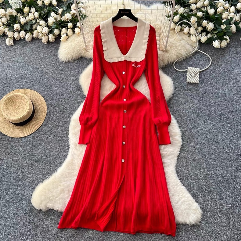 R53. RED LONG DRESS