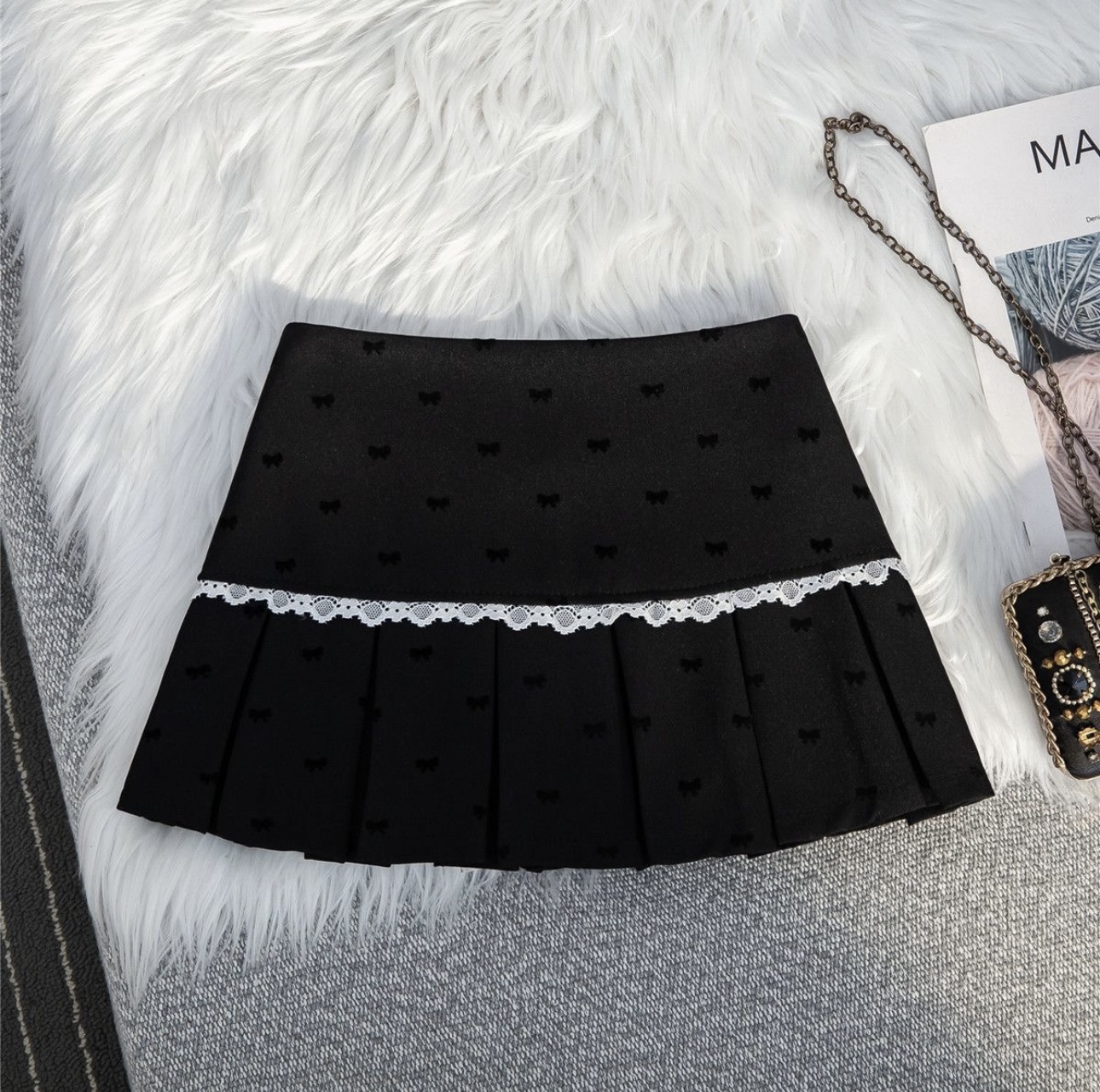 5340. BLACK SKIRT