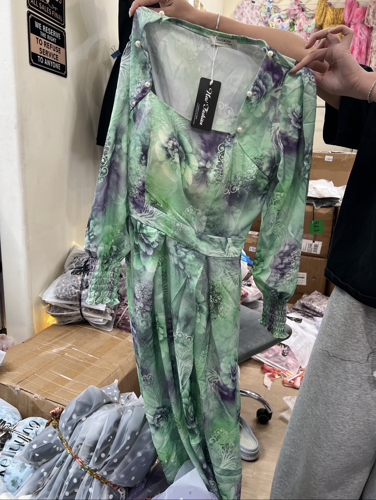 V722. MAXI DRESS