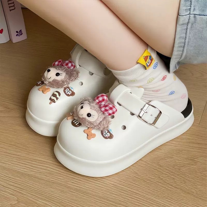 A481. CROCS BEAR WHITE