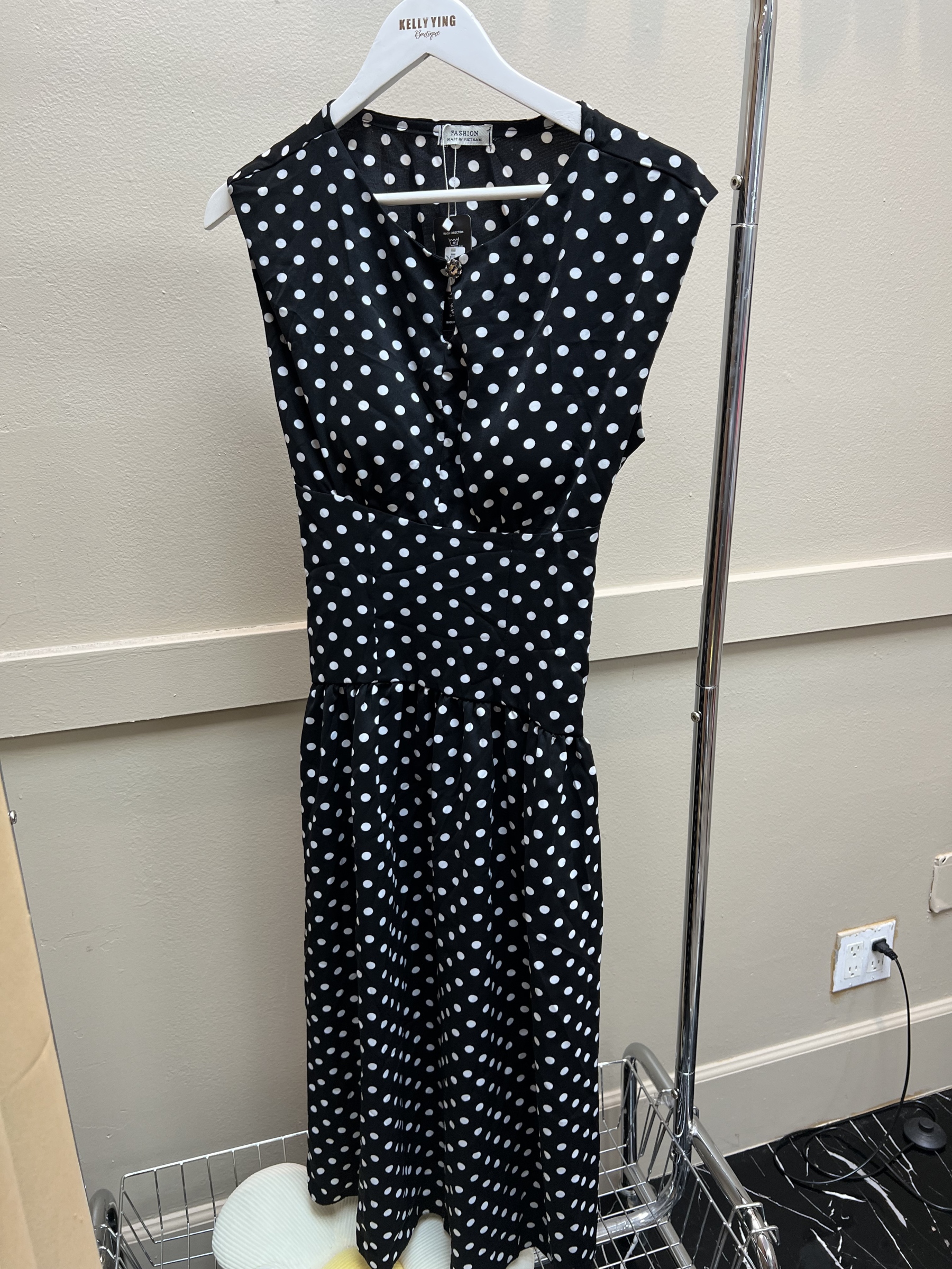V823. MAXI DRESS