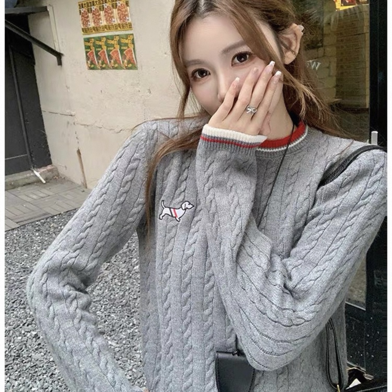 6855. SET SHORT SKIRT KNITTED GRAY