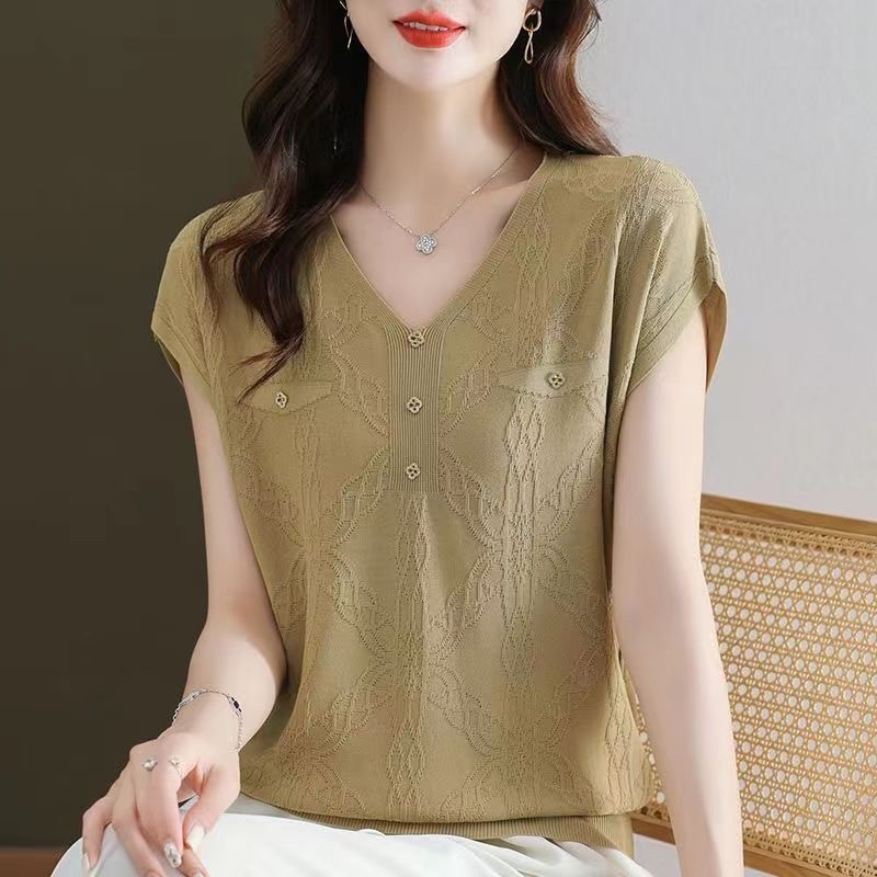 C774. BEIGE SHORT SLEEVES TOP