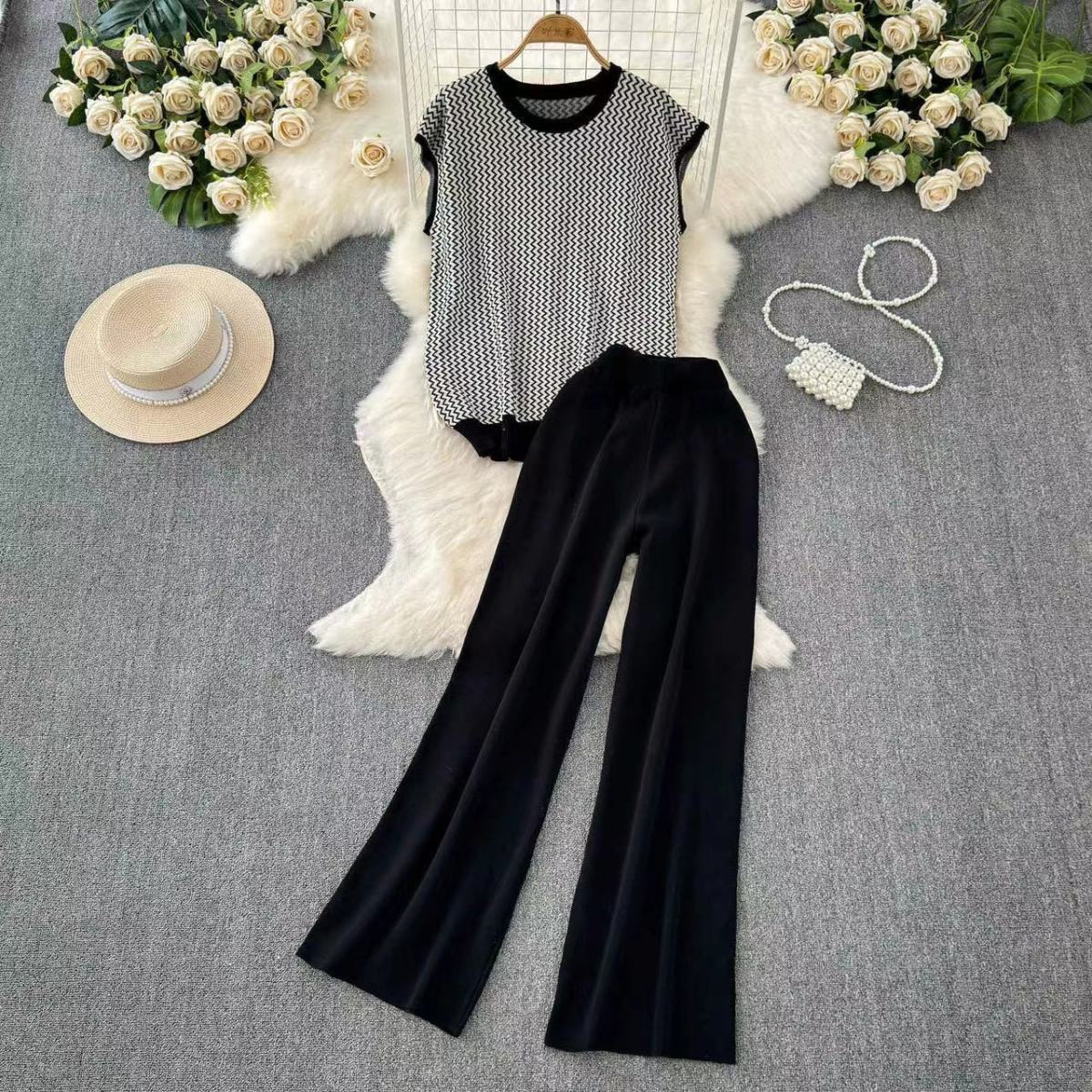 6706. SET LONG BLACK
