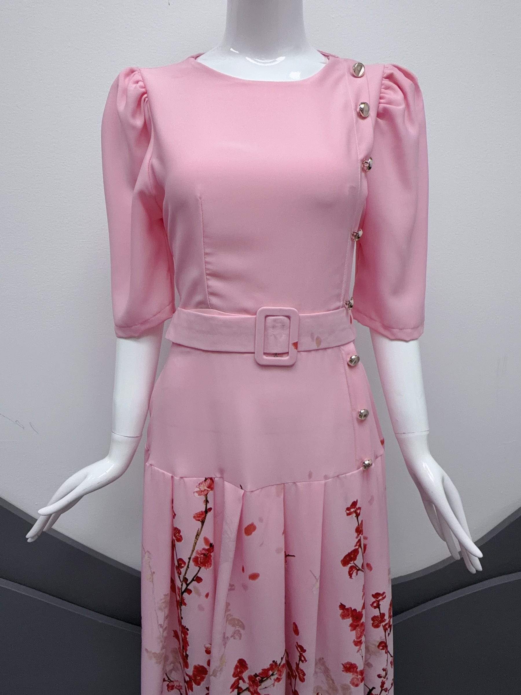 V318. HOA PINK DRESS