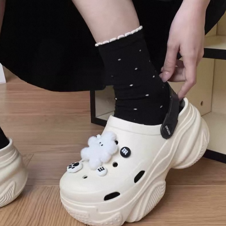 A476. CROCS BEAR BLACK
