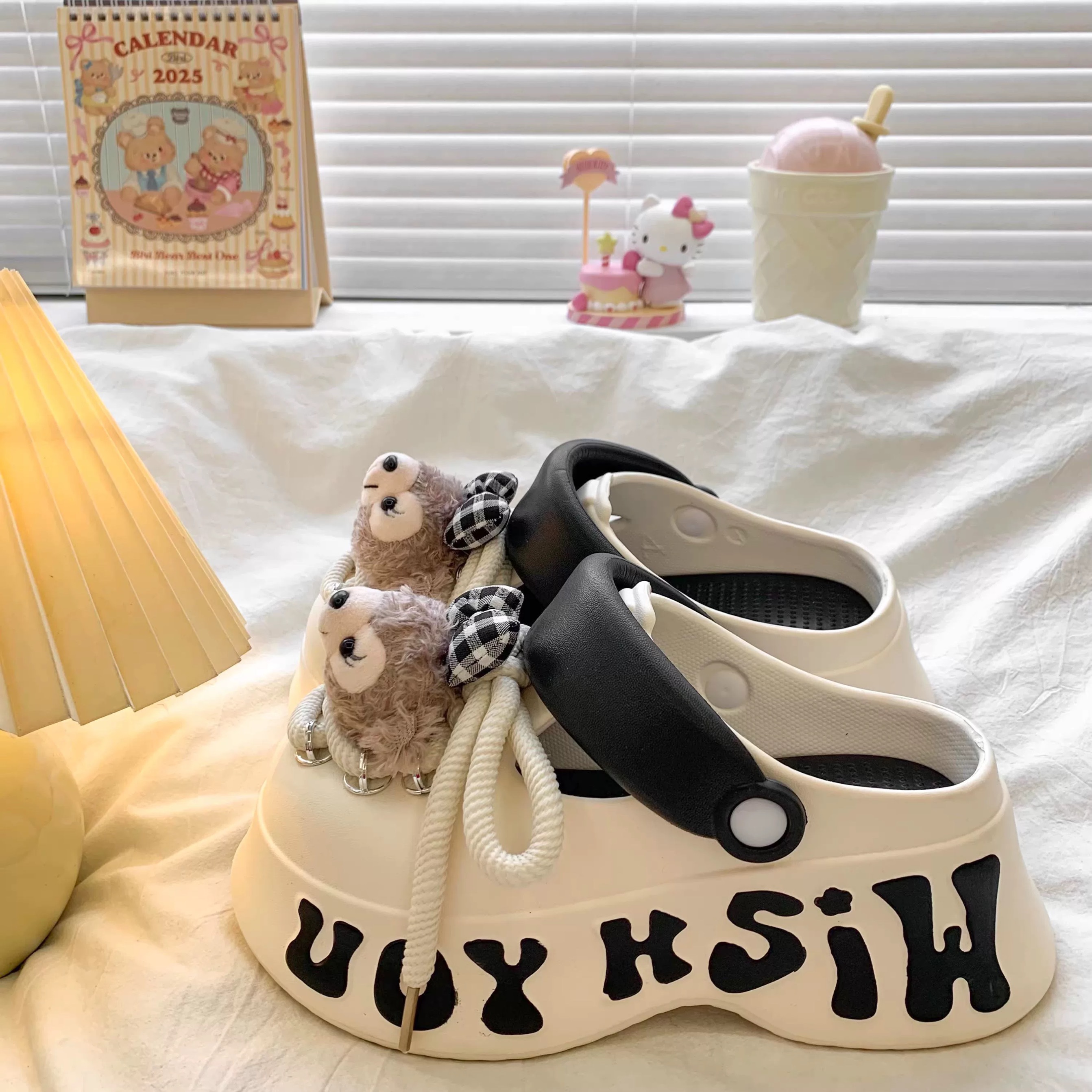 A467. CROCS WISH YOU BLACK