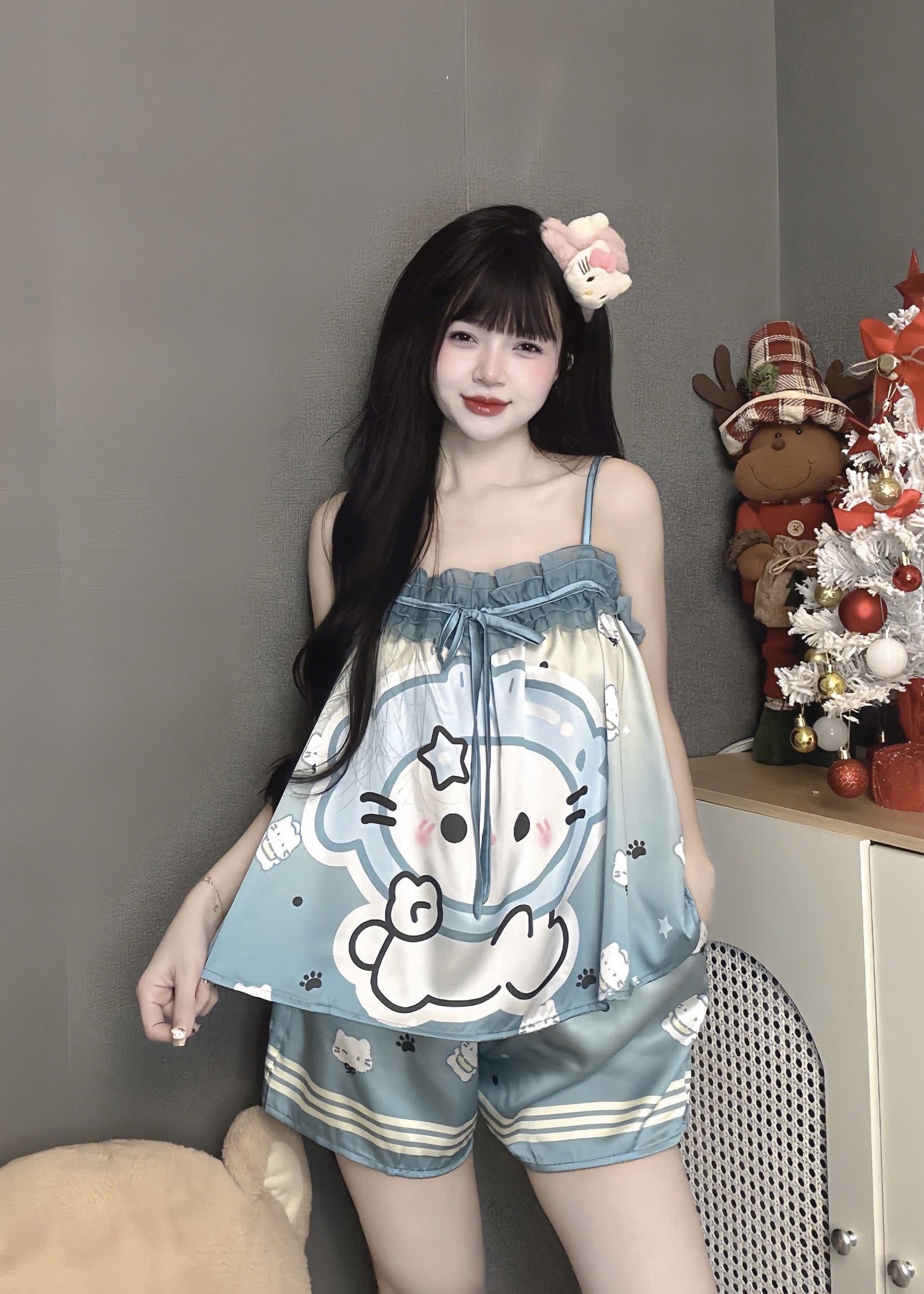 V1139. SLEEPWEAR HELLO KITTY BLUE
