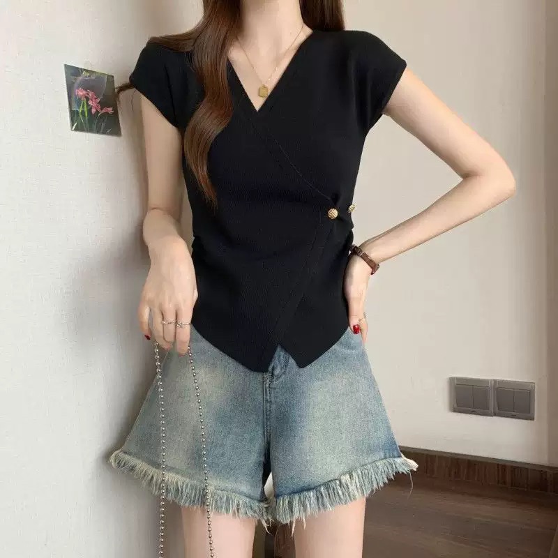 C1064. MONGTOGHI TOP BLACK