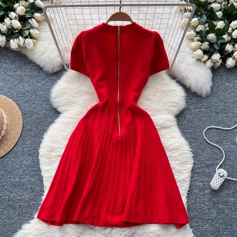 R54. RED SHORT DRESS