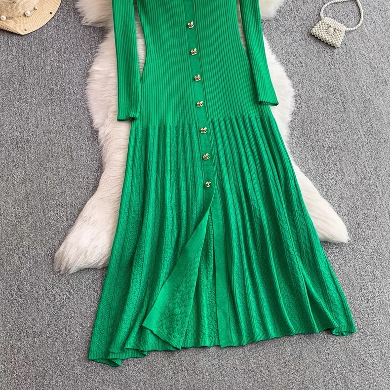 8083. GREEN DRESS