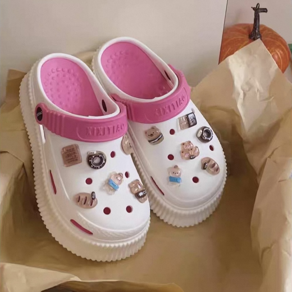 A461. CROCS BEAR HOT PINK