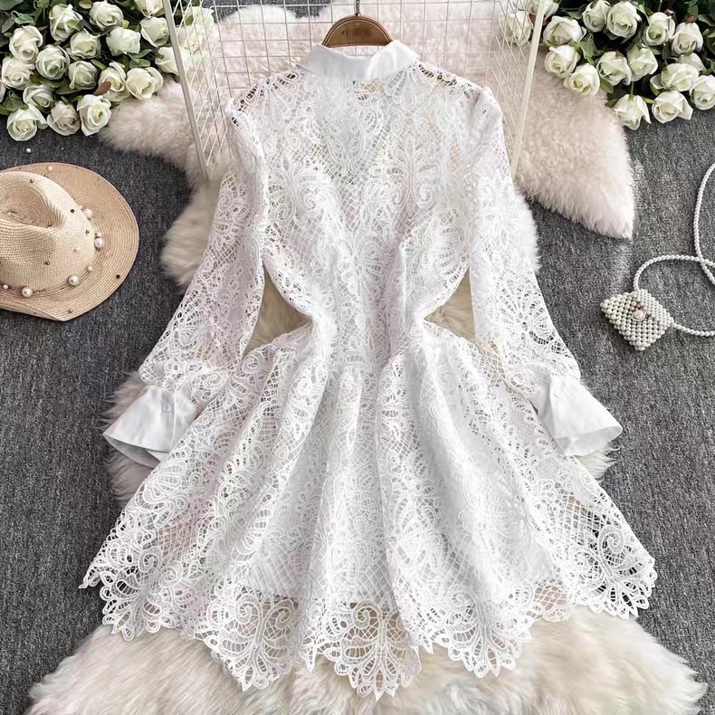 7711. WHITE DRESS (exclusive)