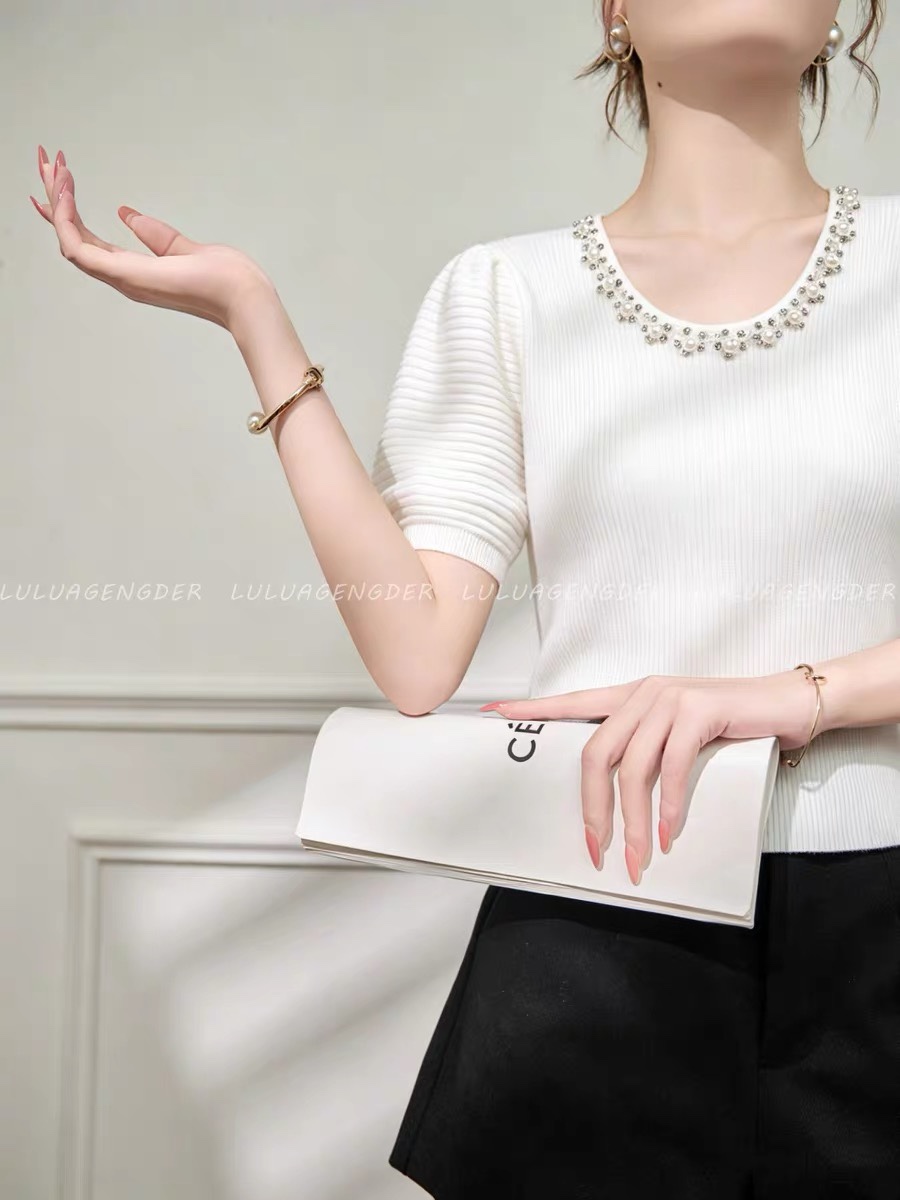 C934. TOP WHITE