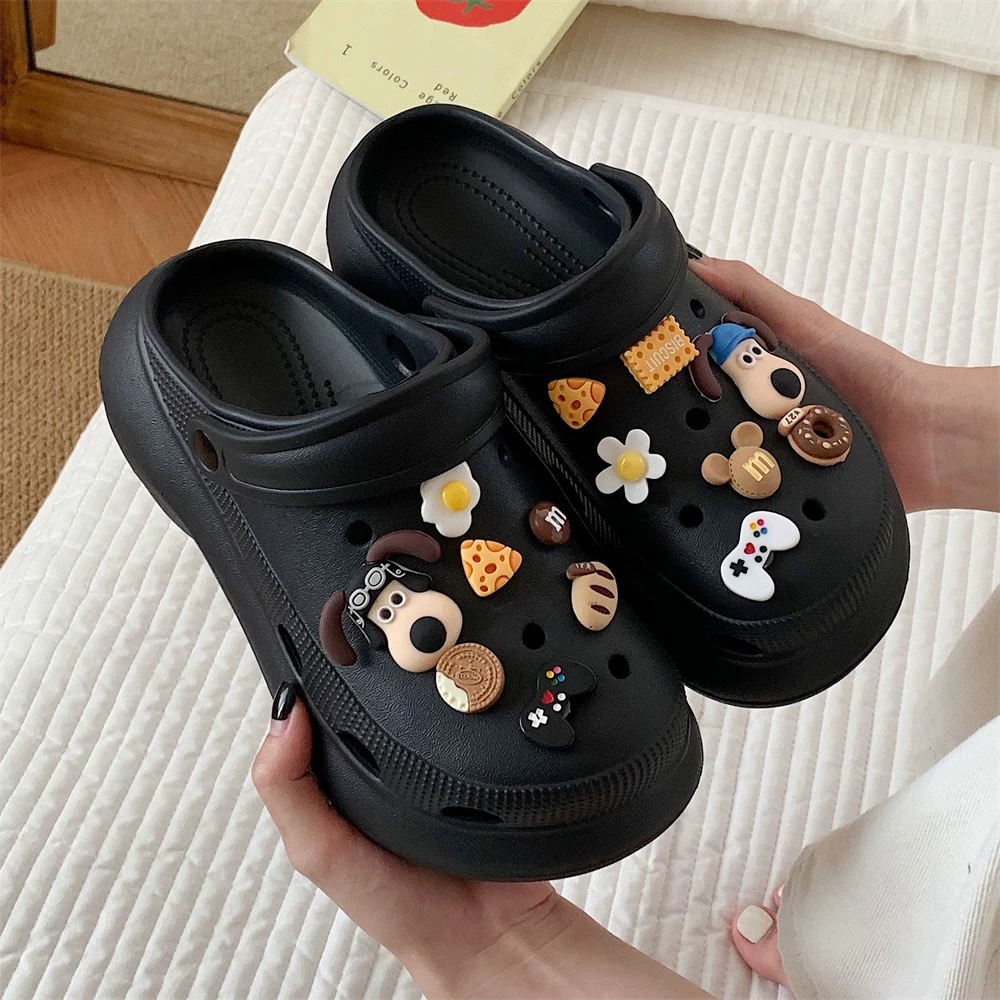 A455. CROCS PUPPY BLACK