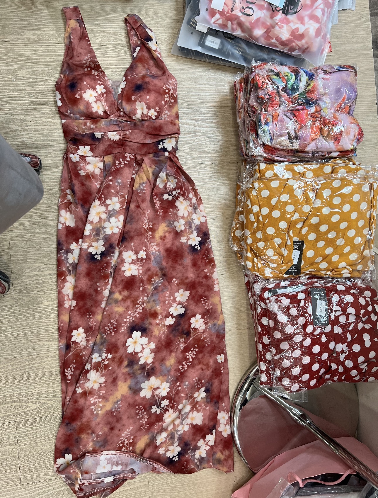 V119. MAXI DRESS RED